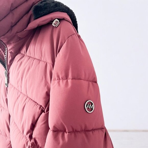 Andrew Marc Red Puffer Jacket with Hood and Quilted Design - Picture 5 of 11